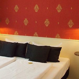 Kamer met een Queen Size Bed
